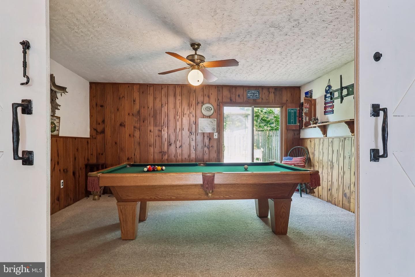 586 Doloro Drive photo 35
