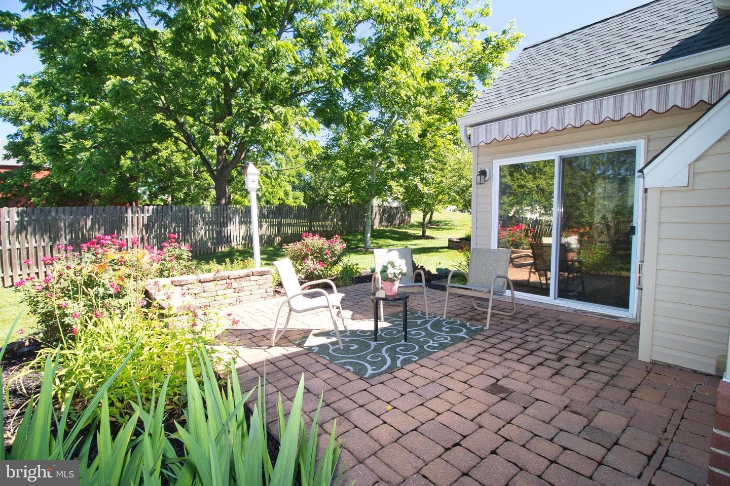 105 Devonshire Way photo 6
