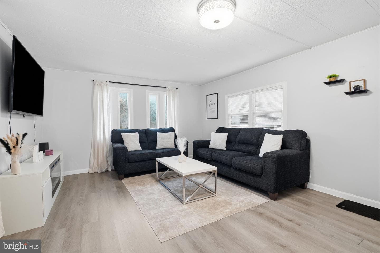 228 Johnson Drive photo 13