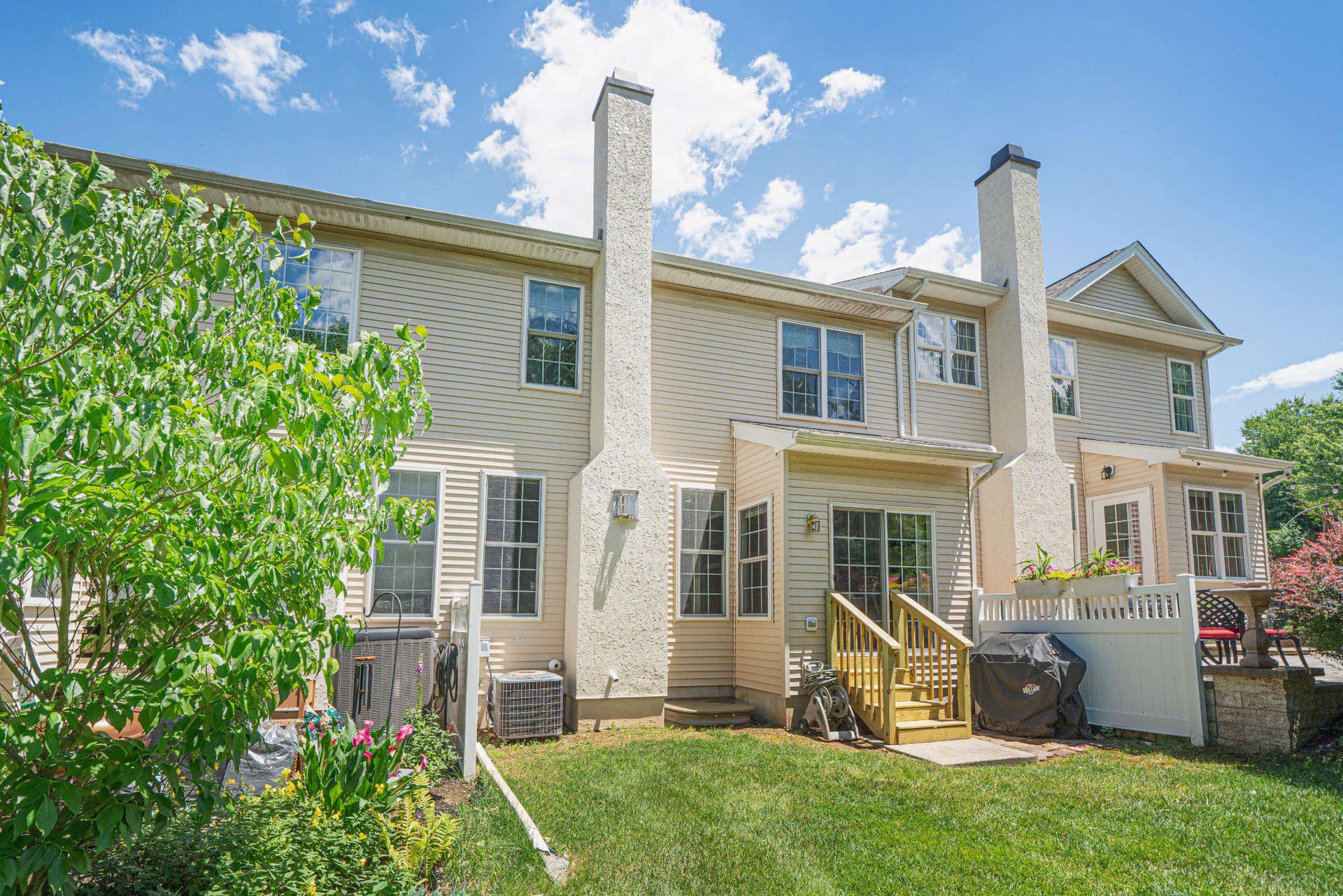 2392 S Whittmore photo 40