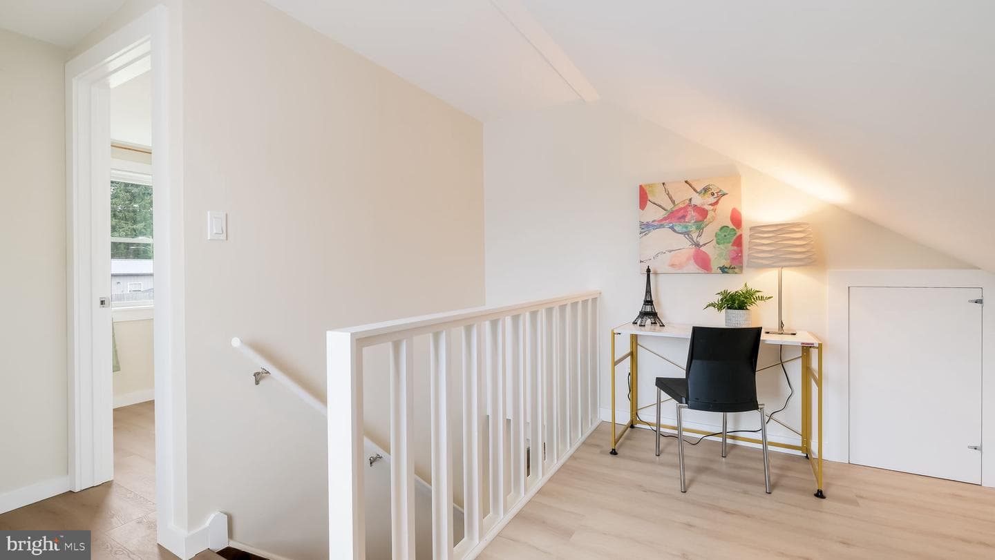 518 Avenue F photo 15