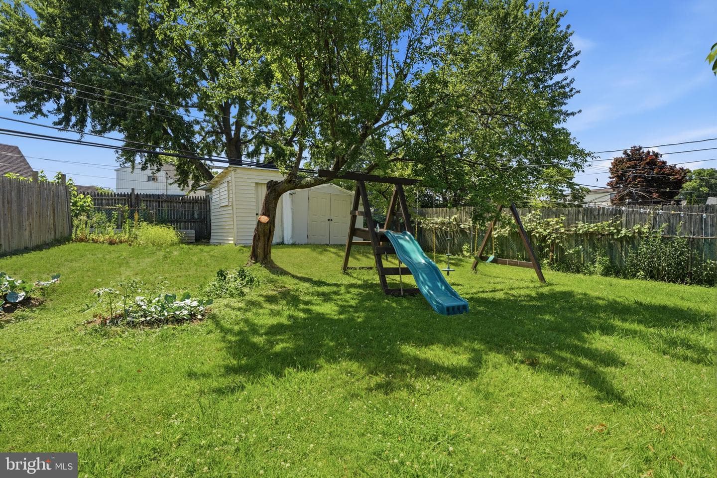 407 Holly Drive photo 33
