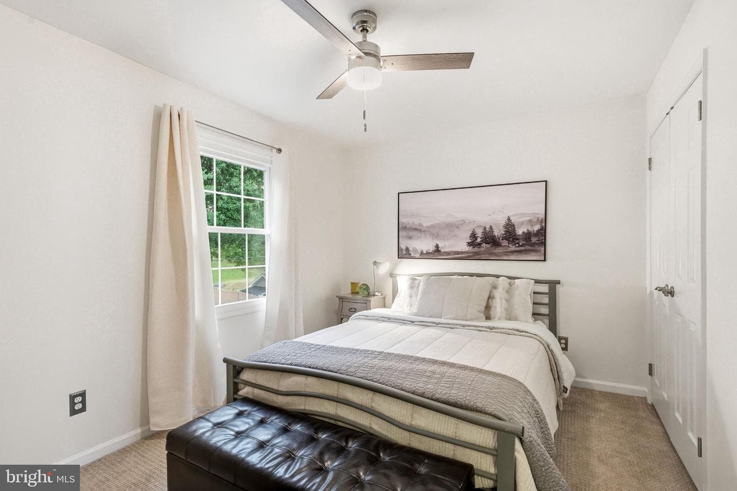 2134 W Wellington Road photo 30