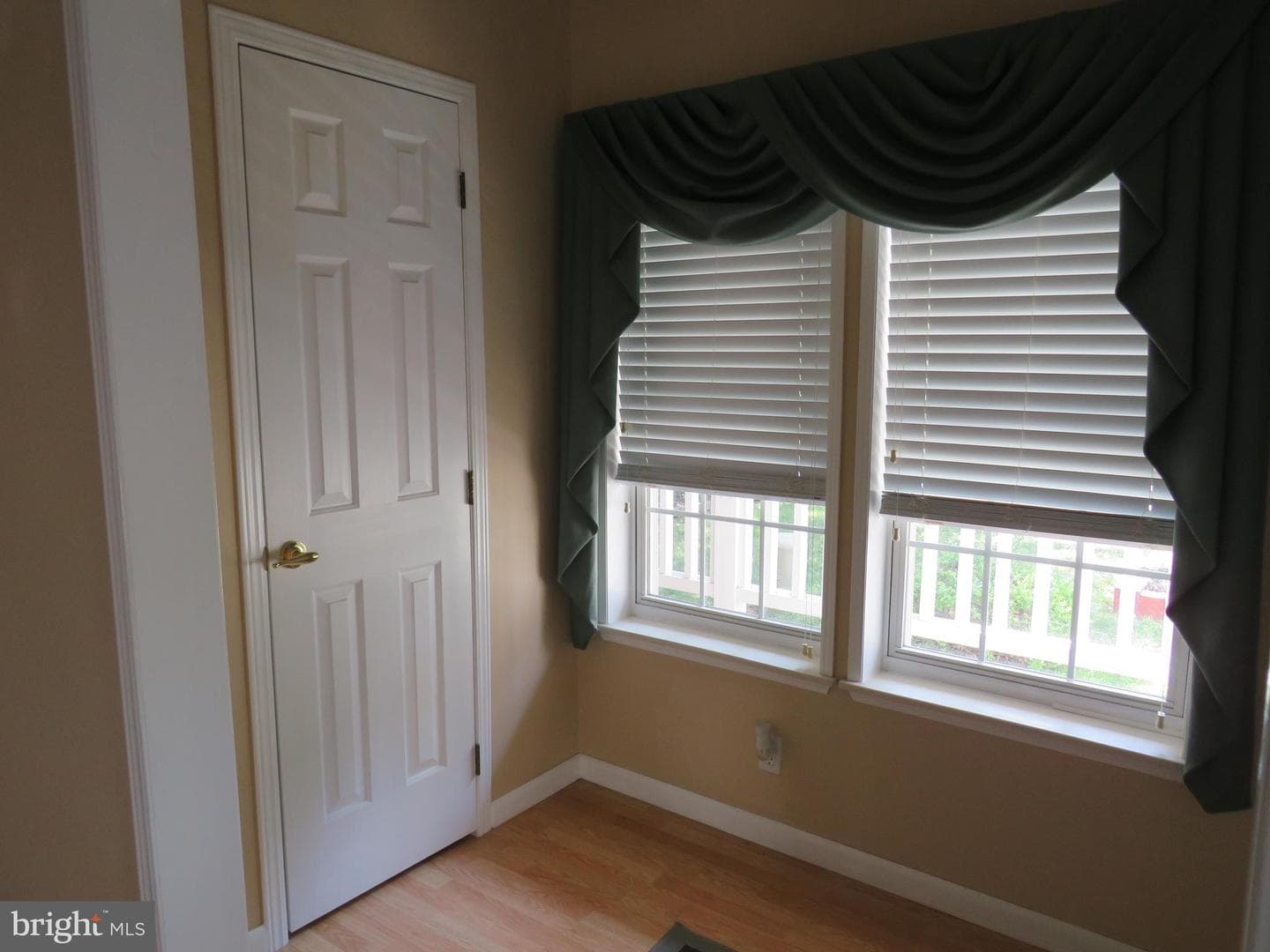 638 Spicebush Court photo 11