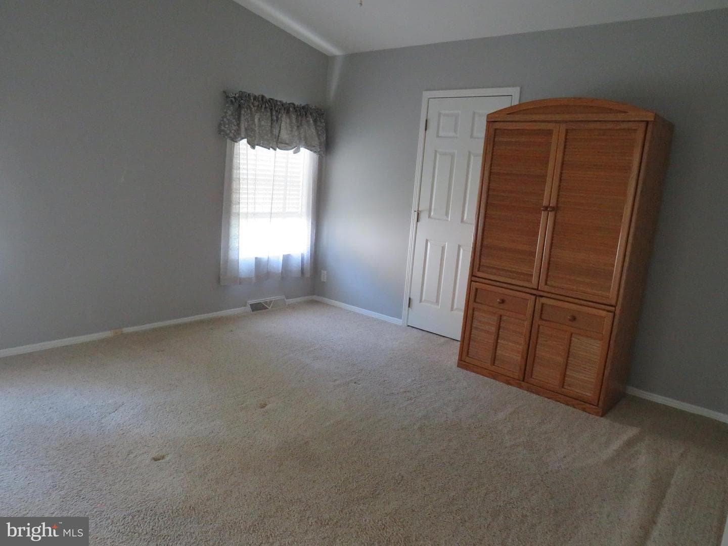 638 Spicebush Court photo 33