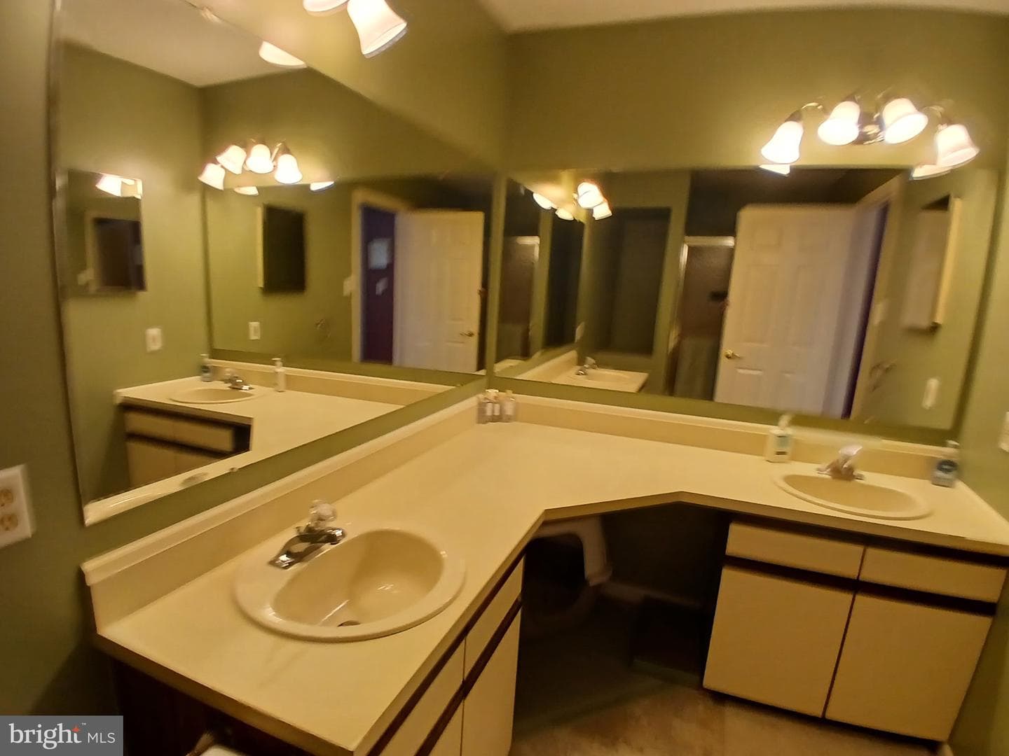 1014 Diamond Drive photo 14