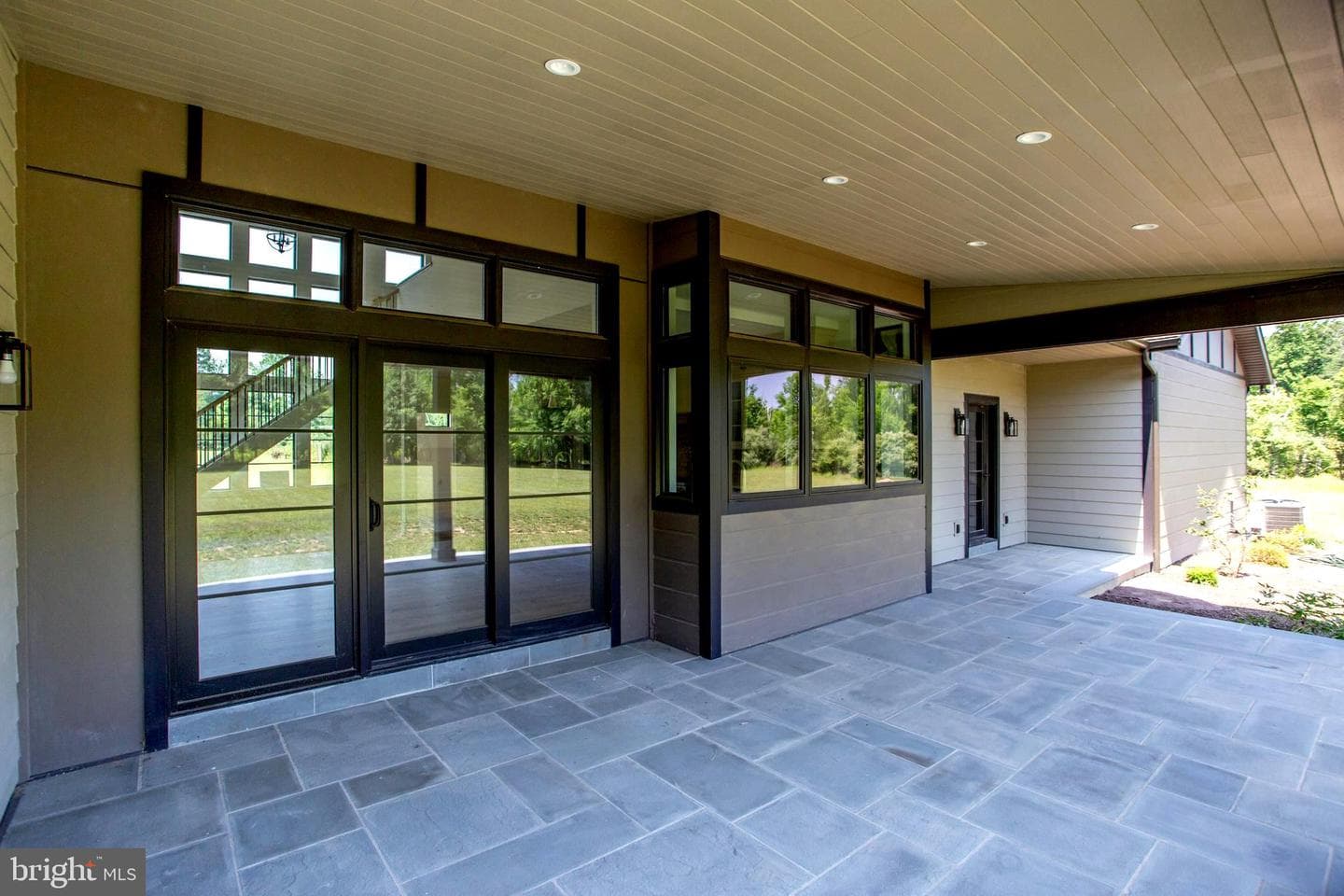 5823 Rodgers Road photo 22