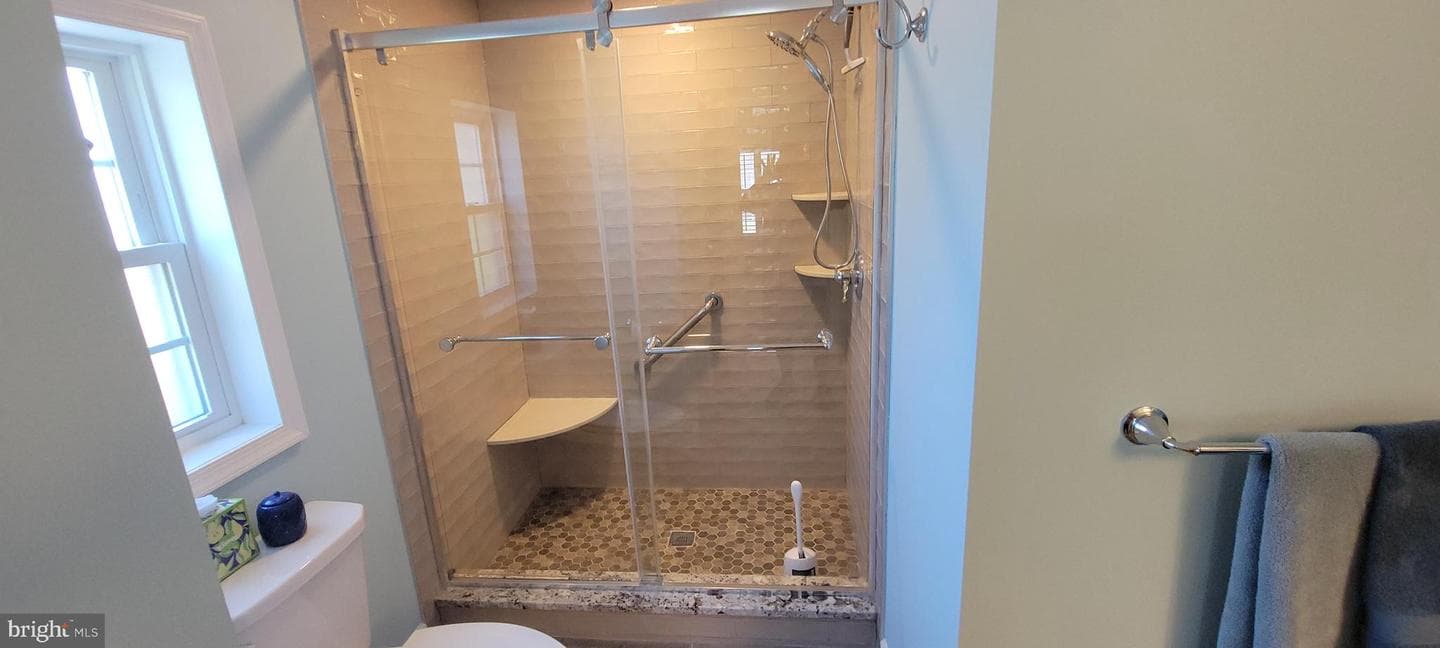 75 Juniper Circle photo 9