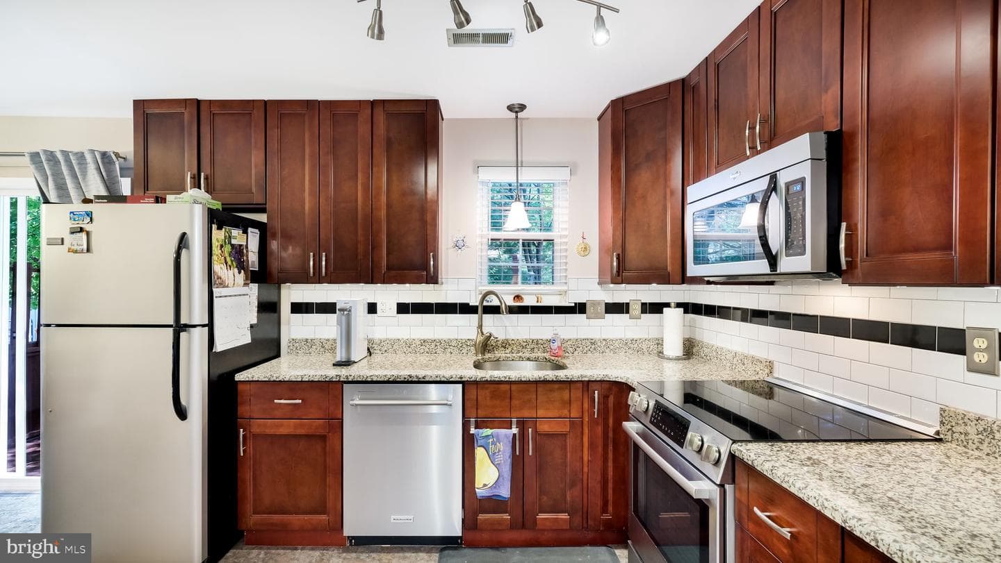 112 Sandy Ridge Drive photo 16