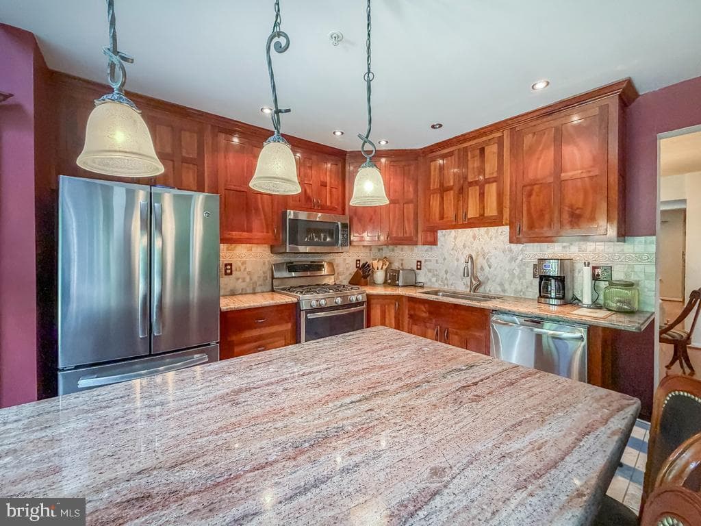 708 Harrowgate #66 photo 16