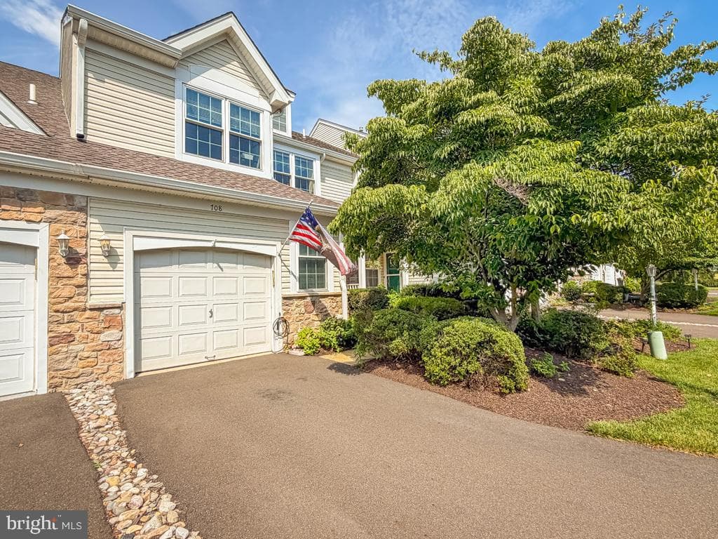 708 Harrowgate #66 photo 3