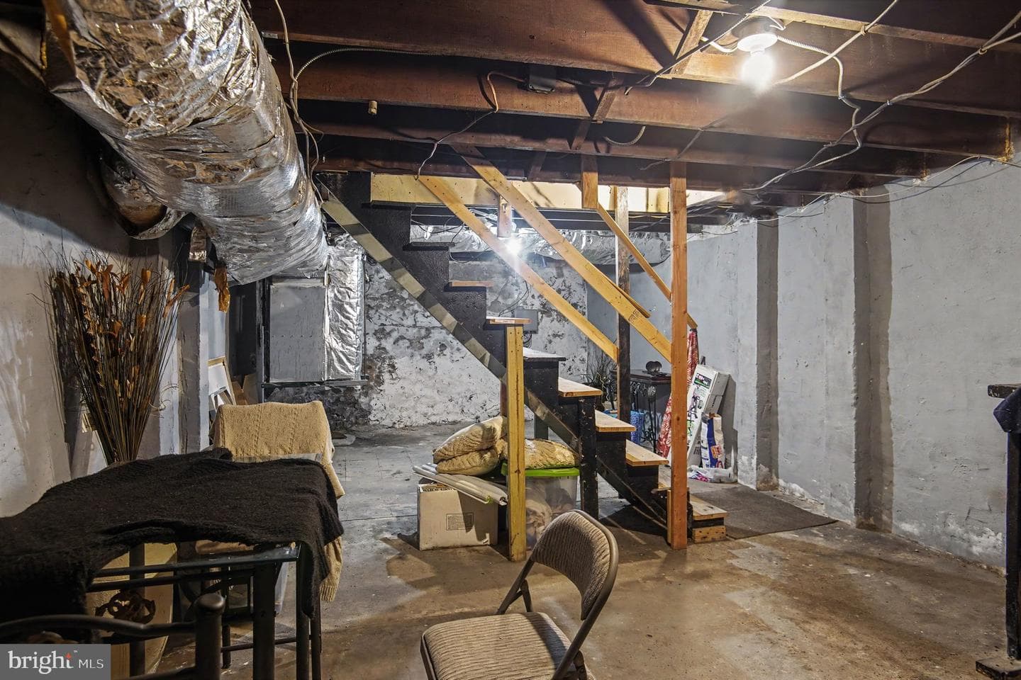 491 Pond Street photo 19