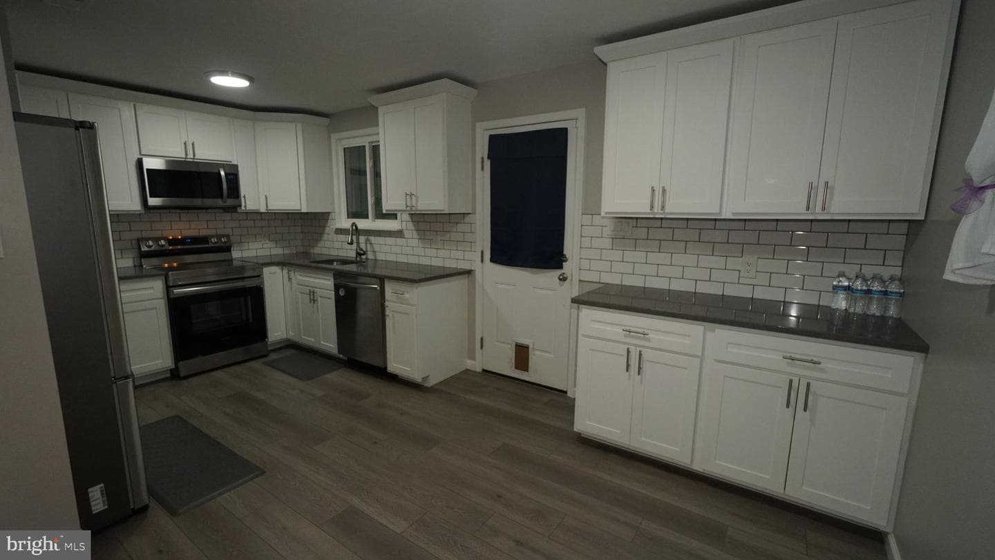 540 Western Avenue photo 4