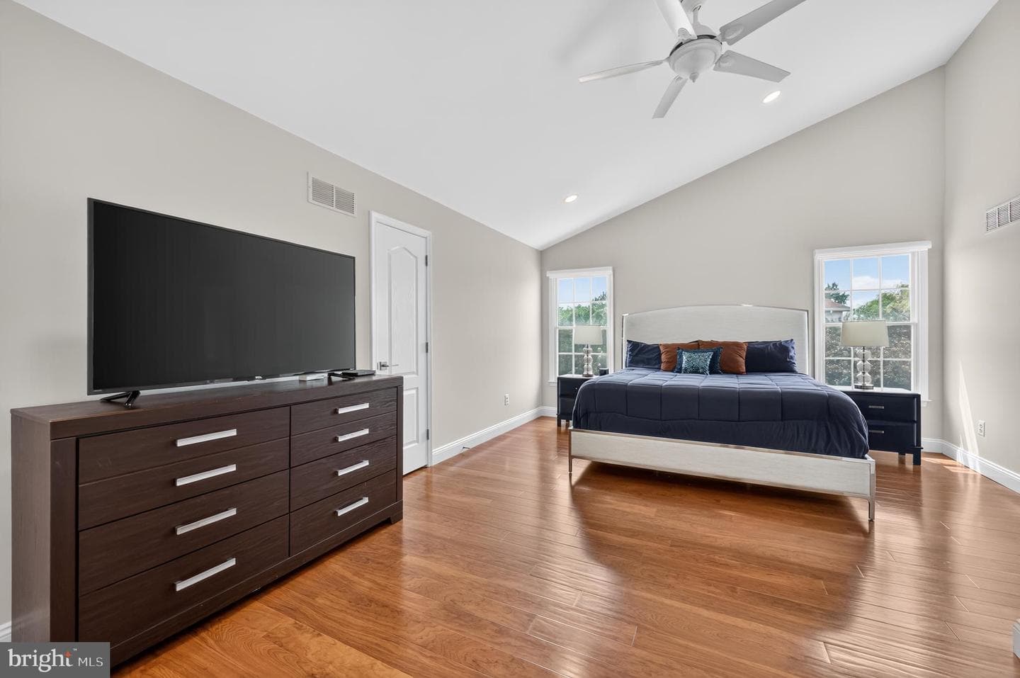 5 Dorchester Lane photo 18