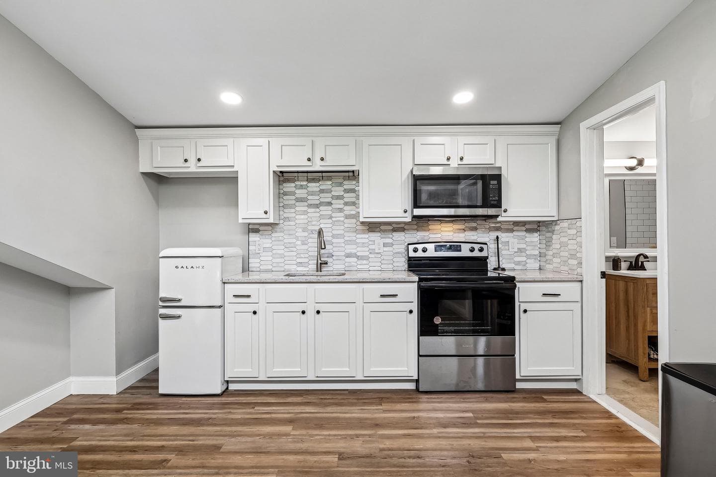 2129 Herblew Road photo 40