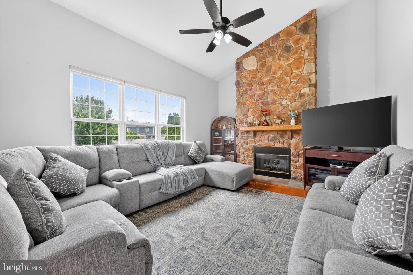 16 Amesbury Road photo 15