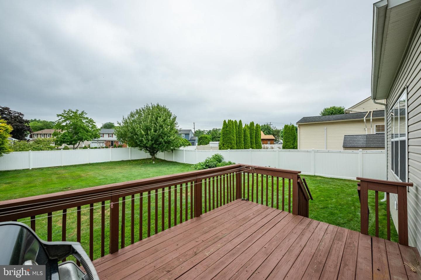 16 Amesbury Road photo 40