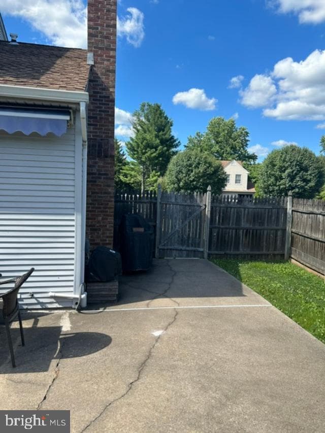2067 E Wellington Road photo 40