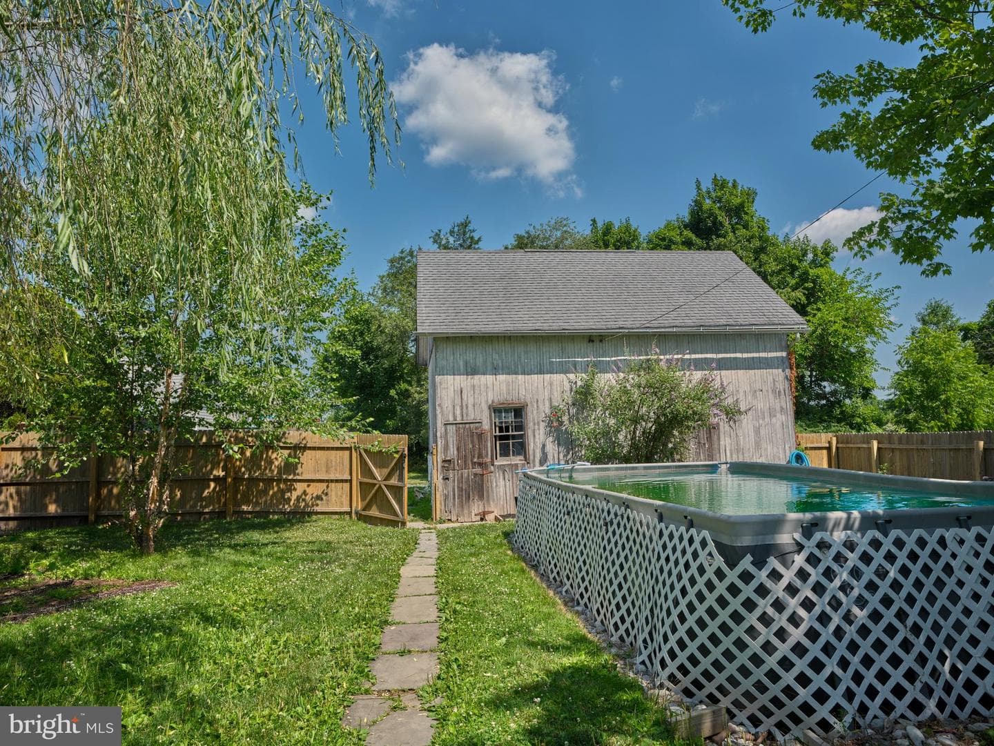 111 E Broad Street photo 26