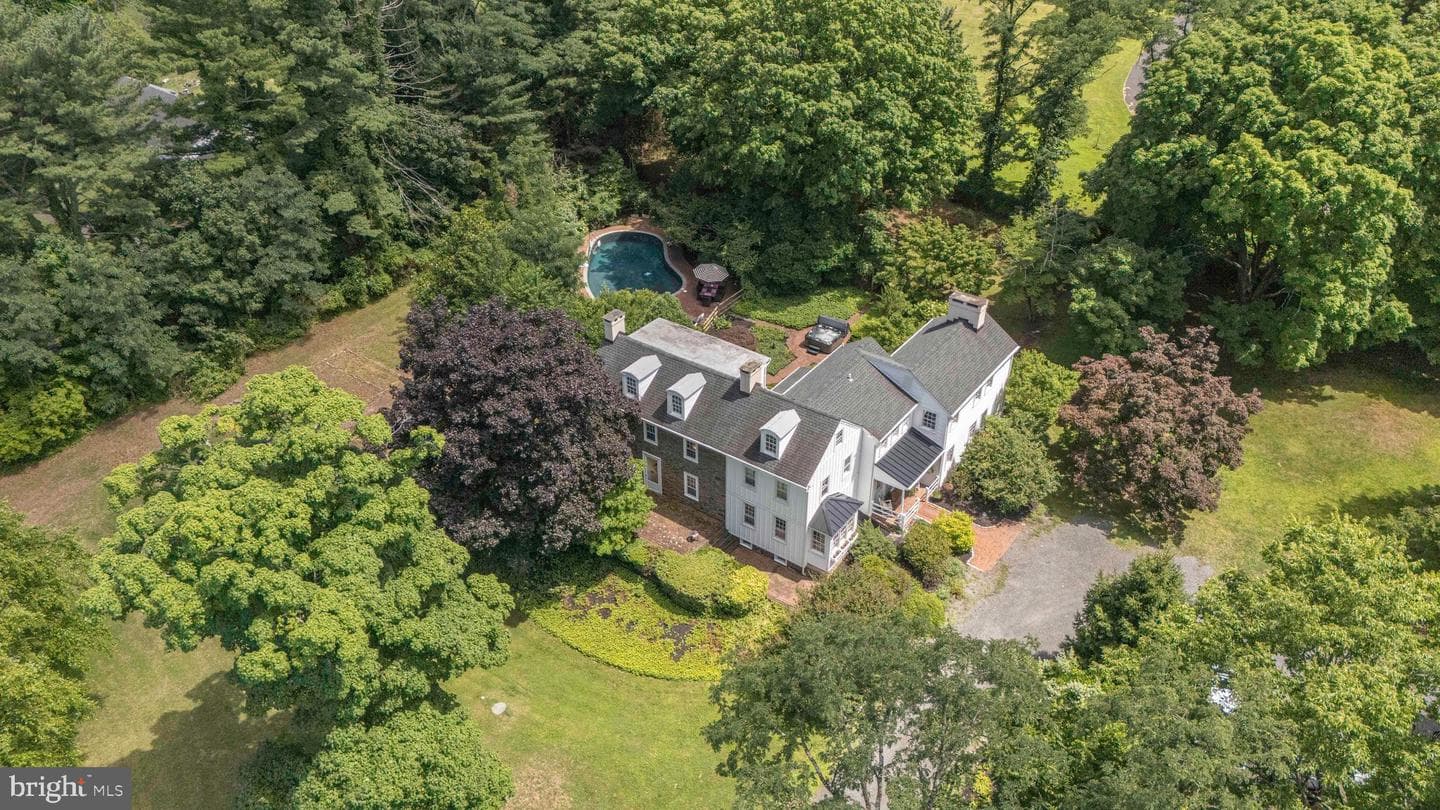 222 Aqueduct Road photo 100