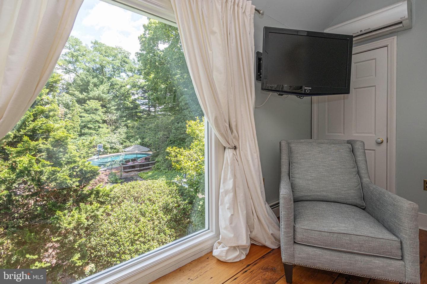 222 Aqueduct Road photo 48
