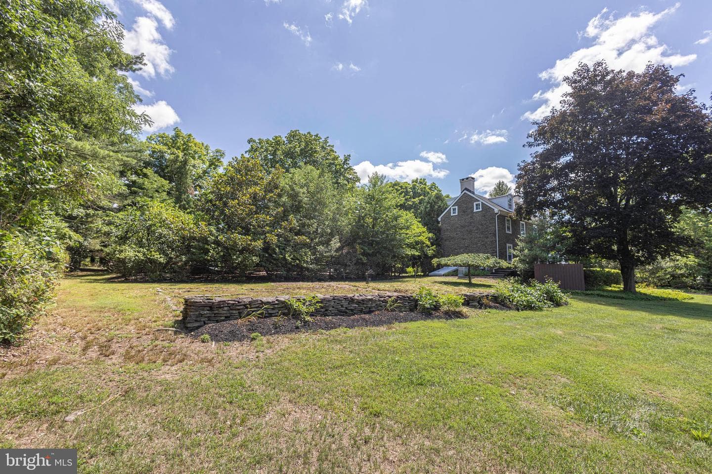 222 Aqueduct Road photo 83