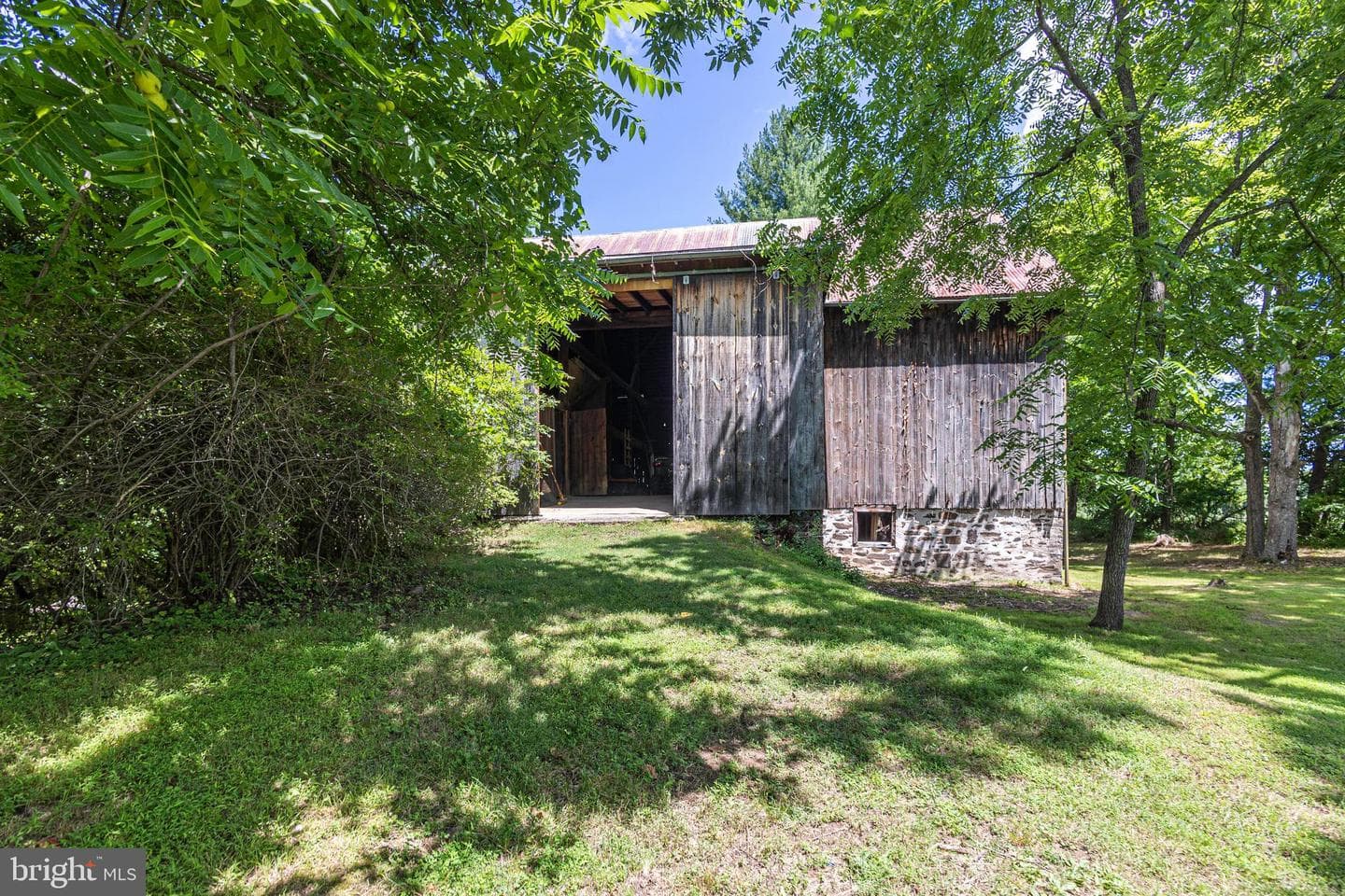 222 Aqueduct Road photo 86