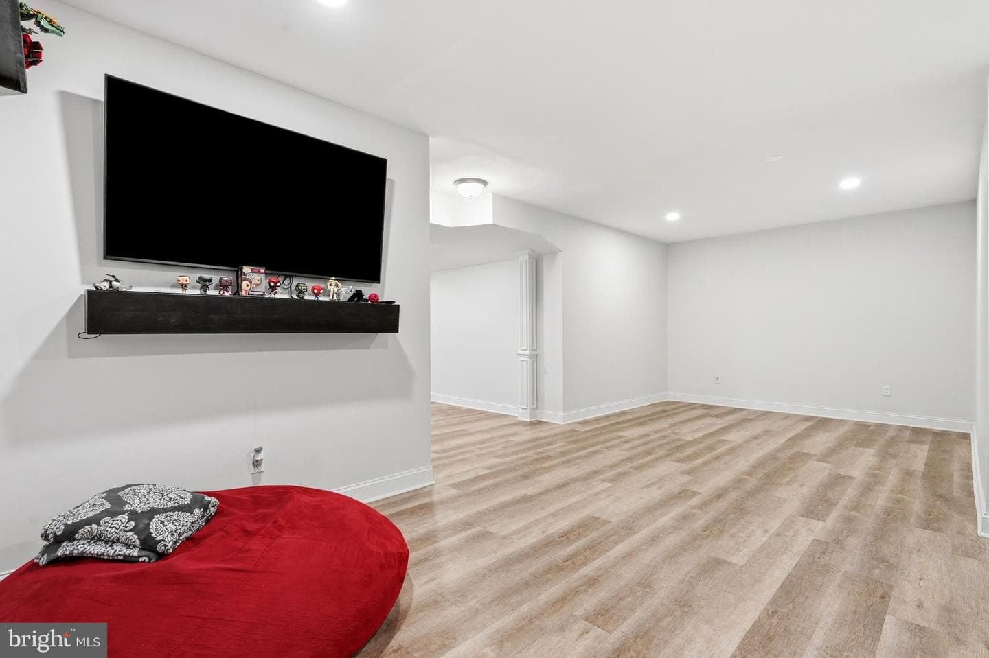 914 Hilltown Pike photo 31