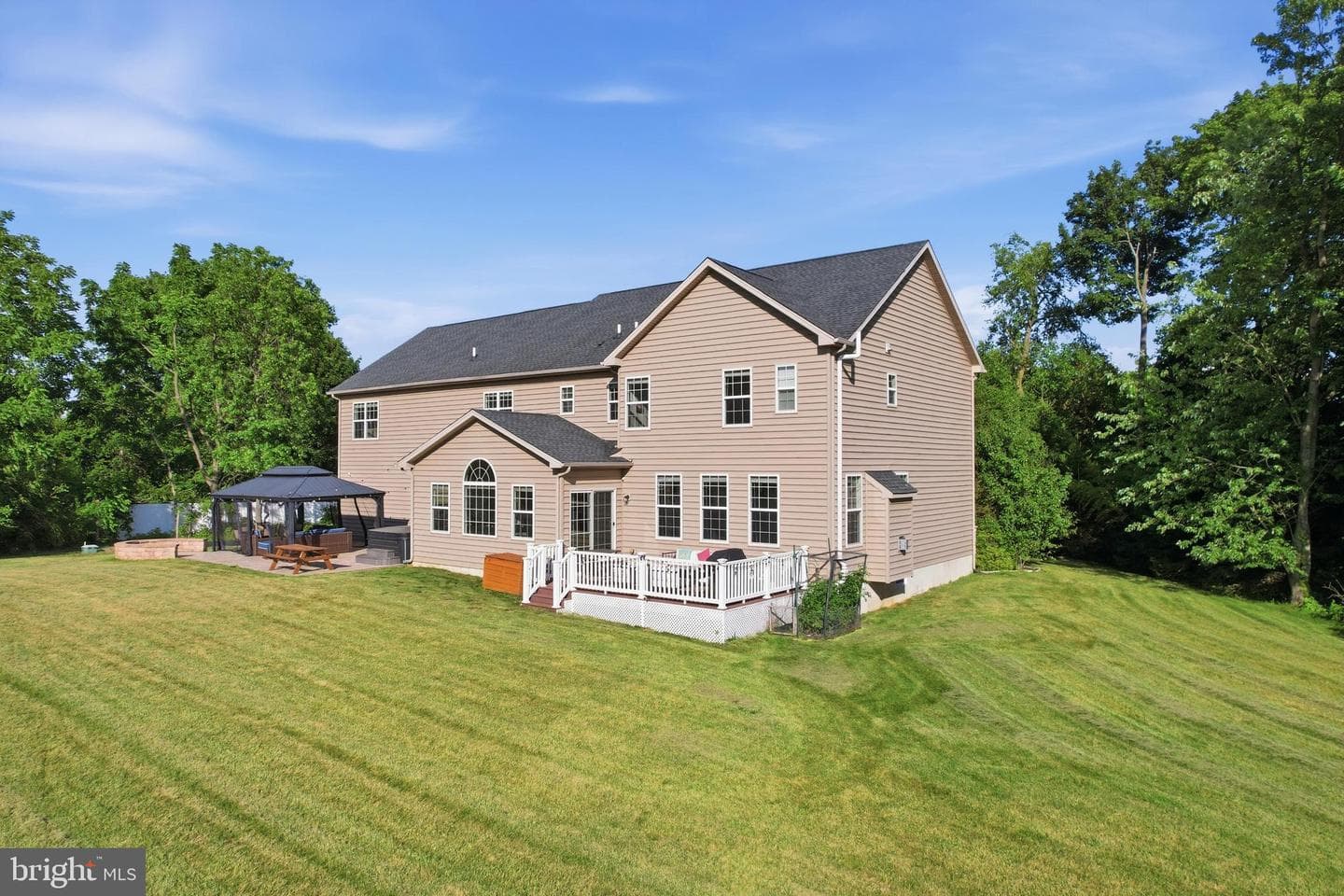 914 Hilltown Pike photo 82