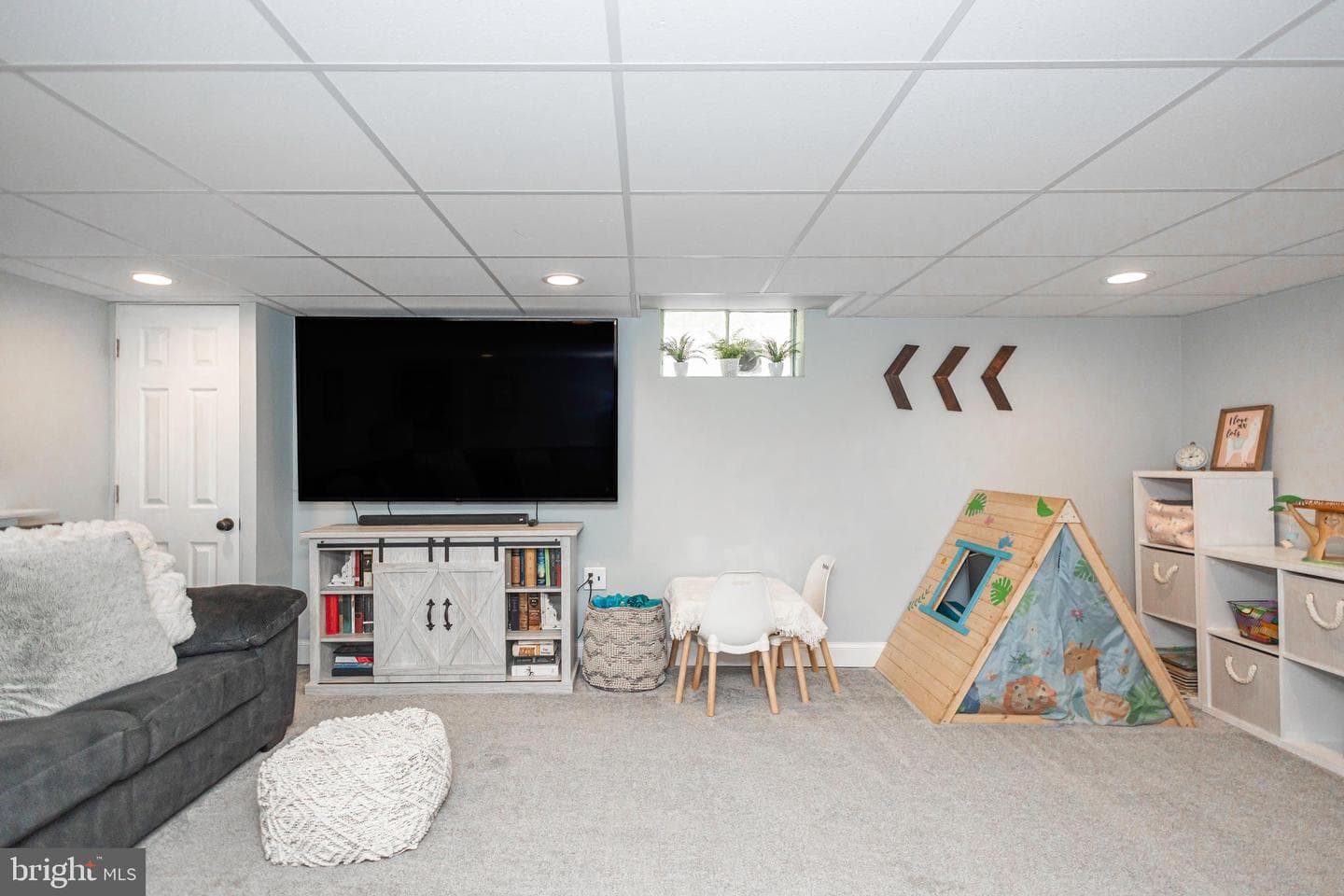 202 Shewell Avenue photo 22