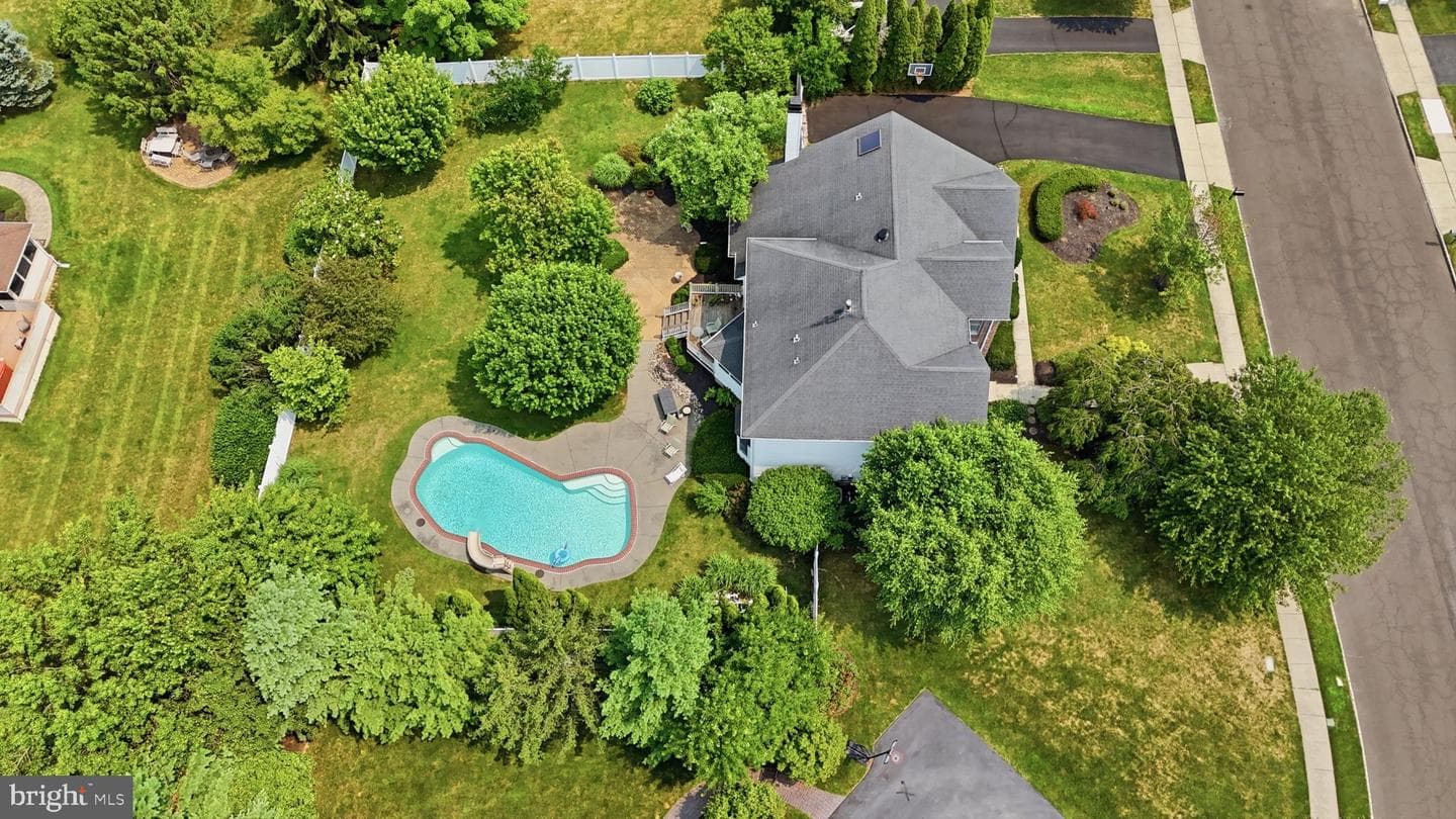 1224 Bridle Estates Drive photo 32