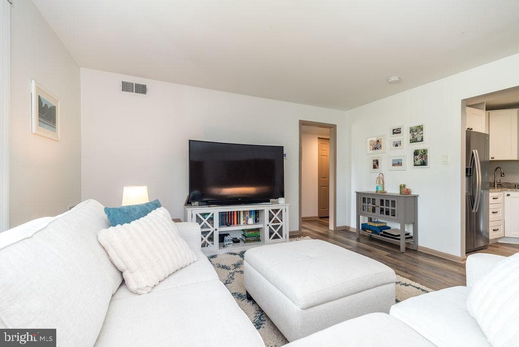 30024 Beacon Hill Drive photo 16