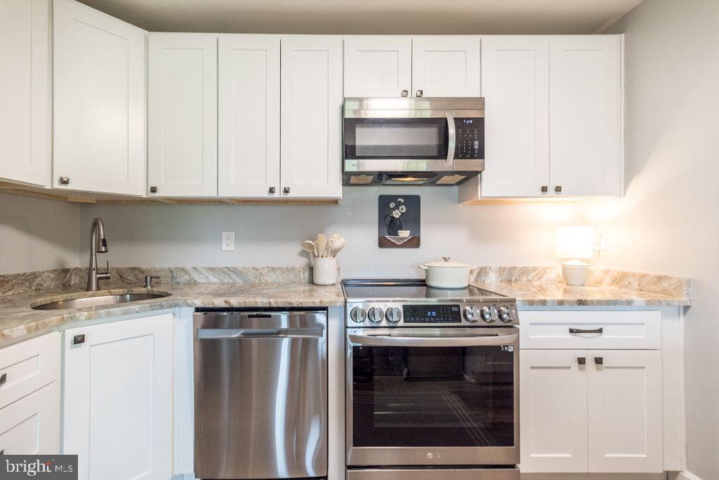 30024 Beacon Hill Drive photo 24