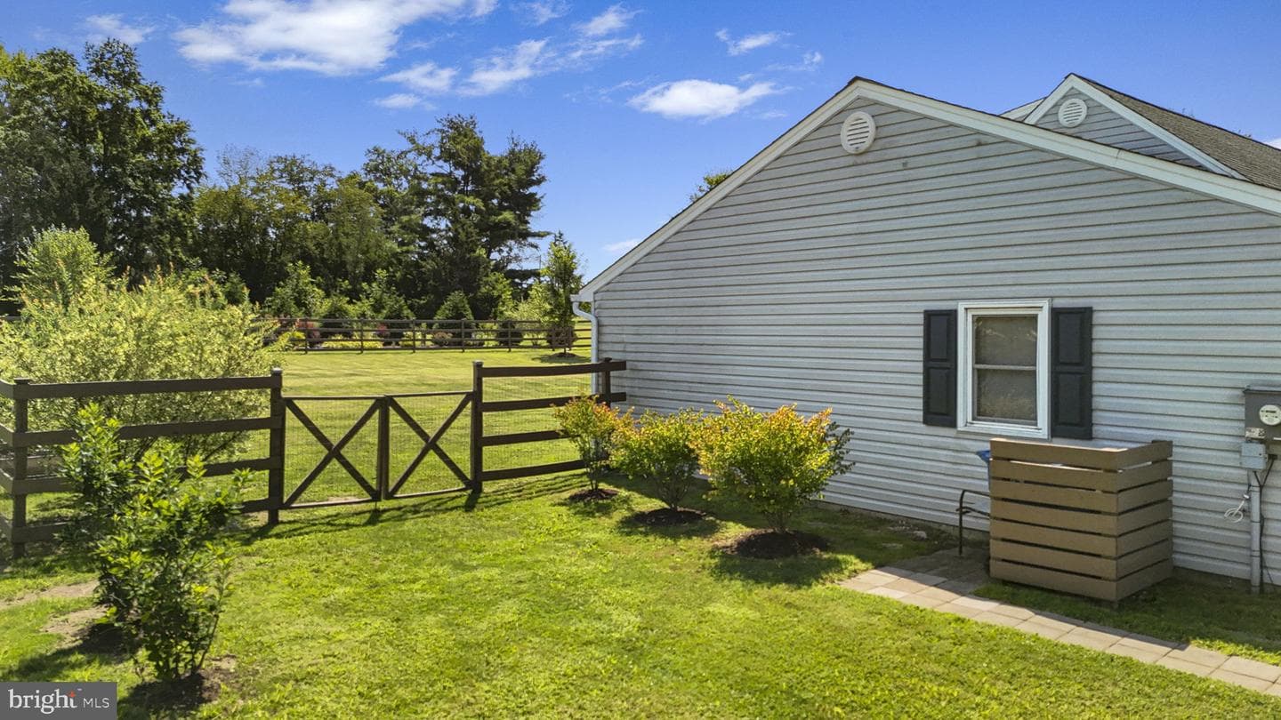 103 Sterling Drive photo 28