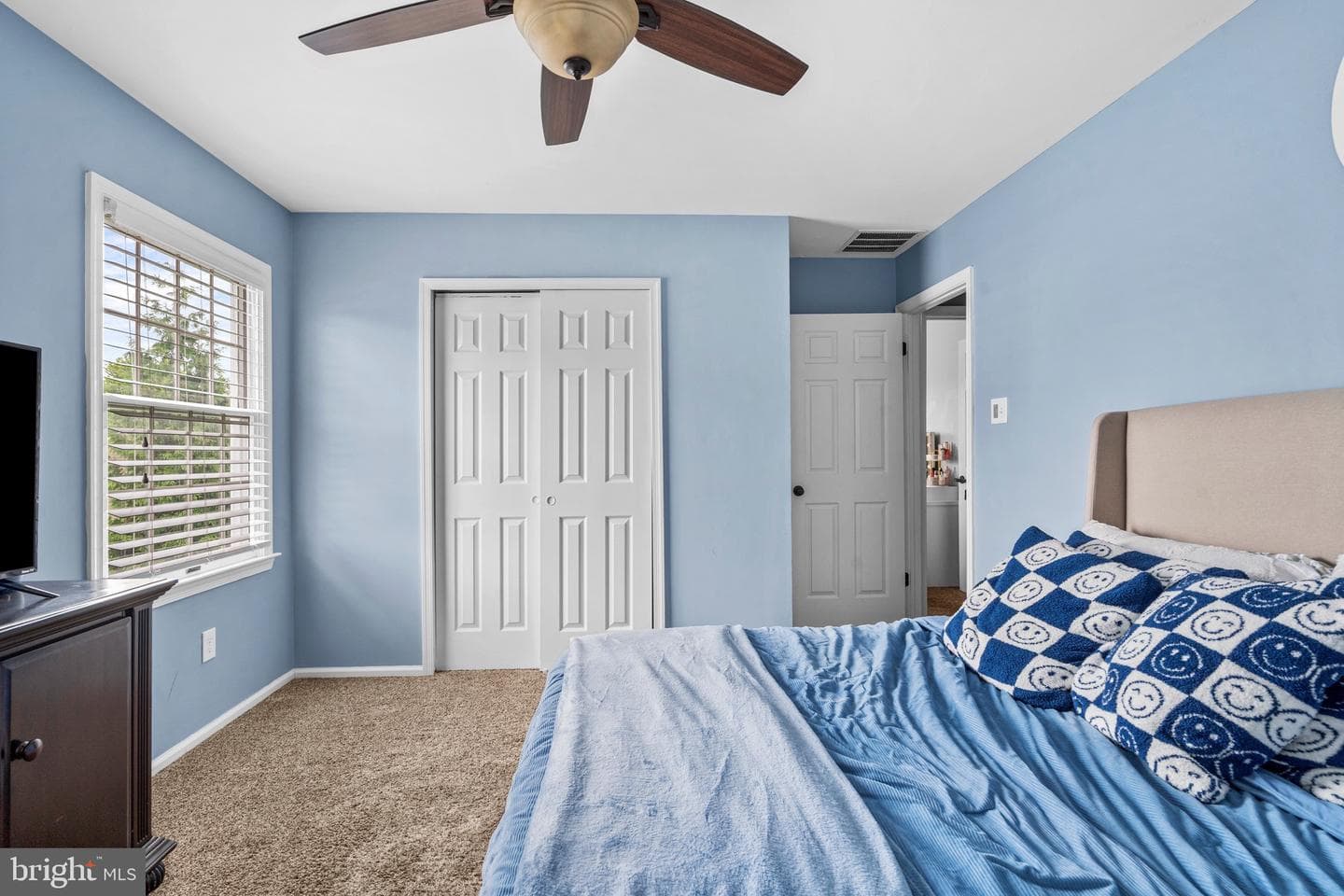 112 Carmen Lane photo 16