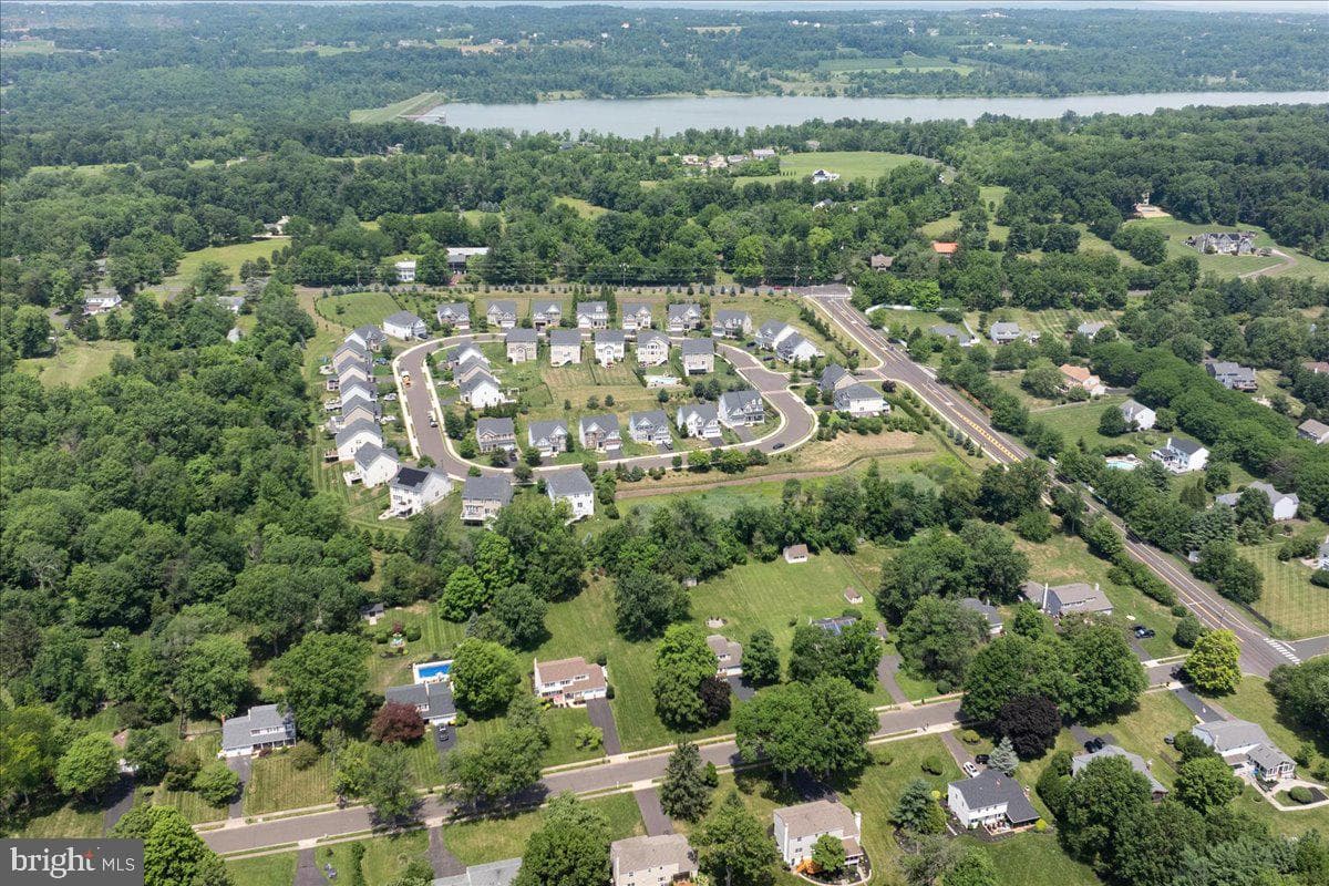9 Brookdale Drive photo 30