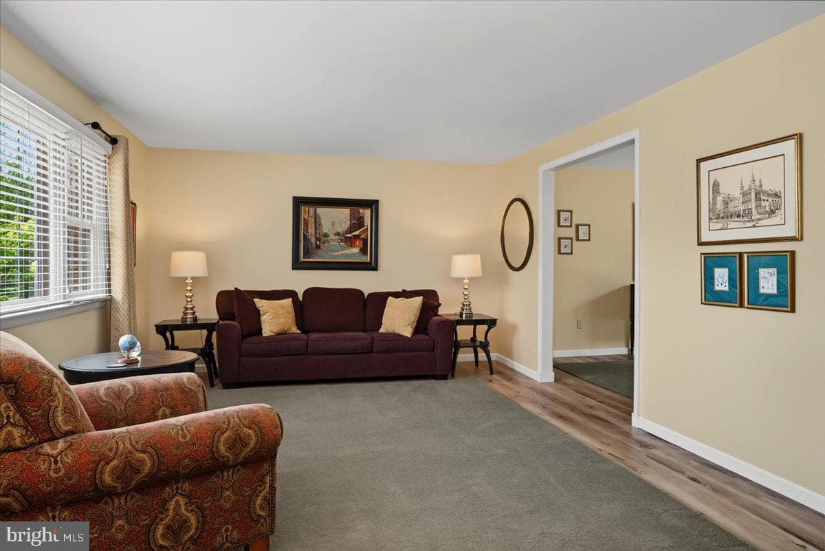 9 Brookdale Drive photo 6