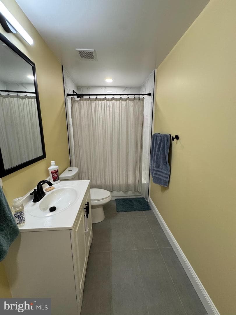 57 Evergreen Lane photo 26