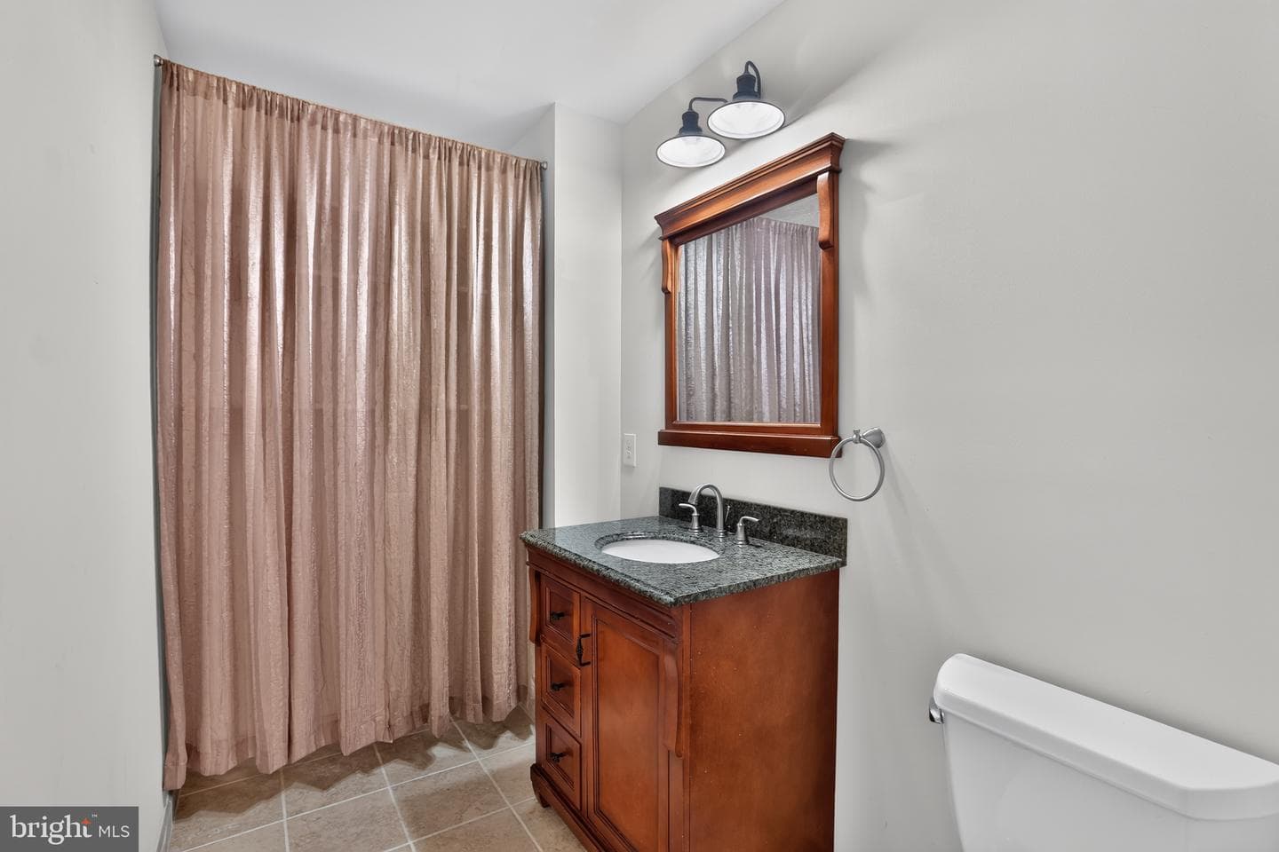 130 Acorn Drive photo 19