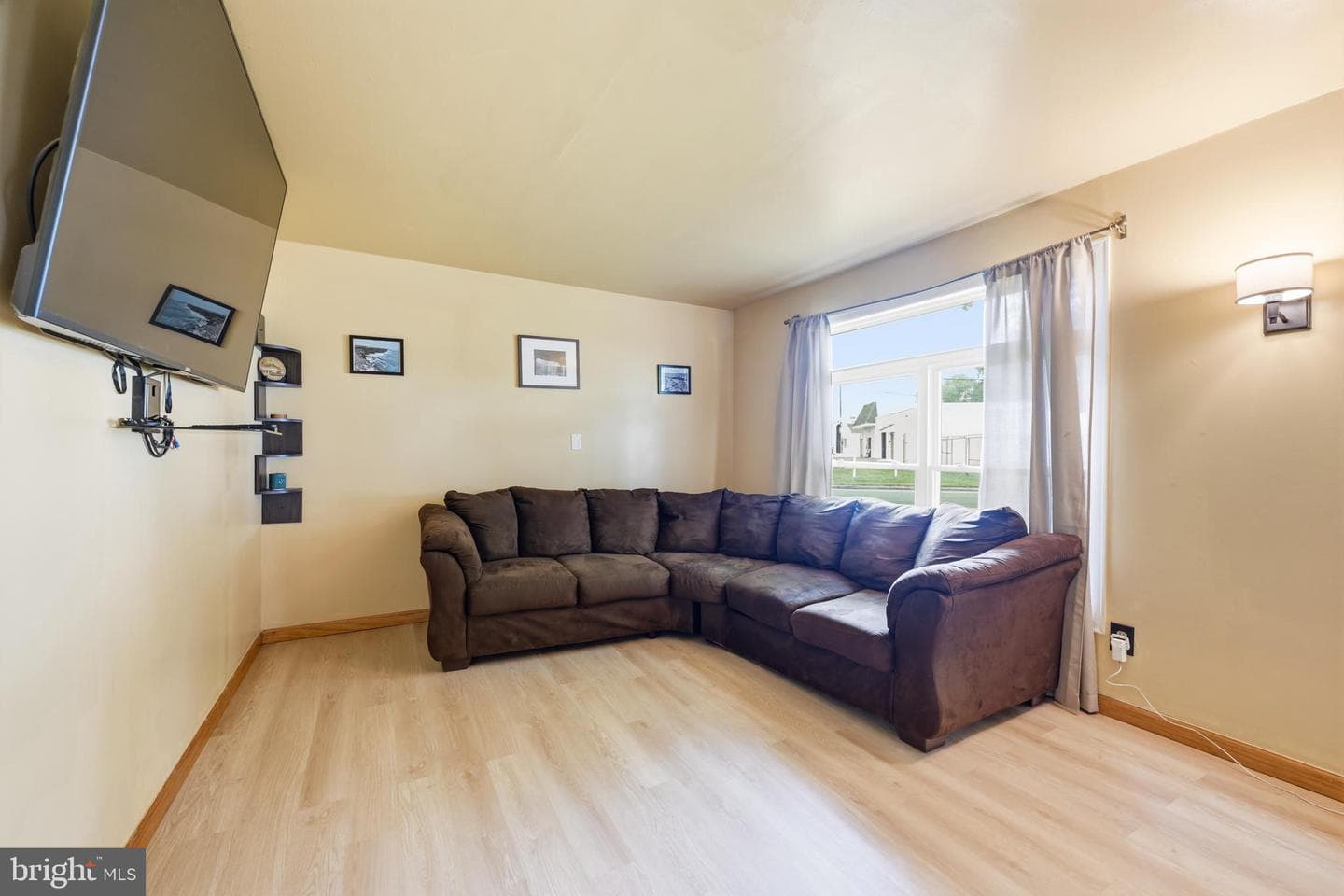 587 Arbor Road photo 12