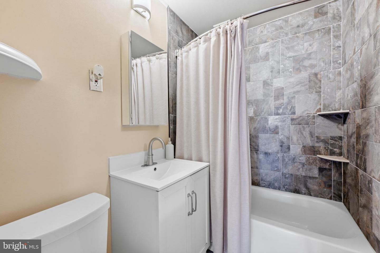 587 Arbor Road photo 19
