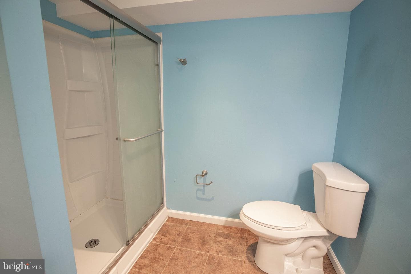 772 Clifford Street photo 38