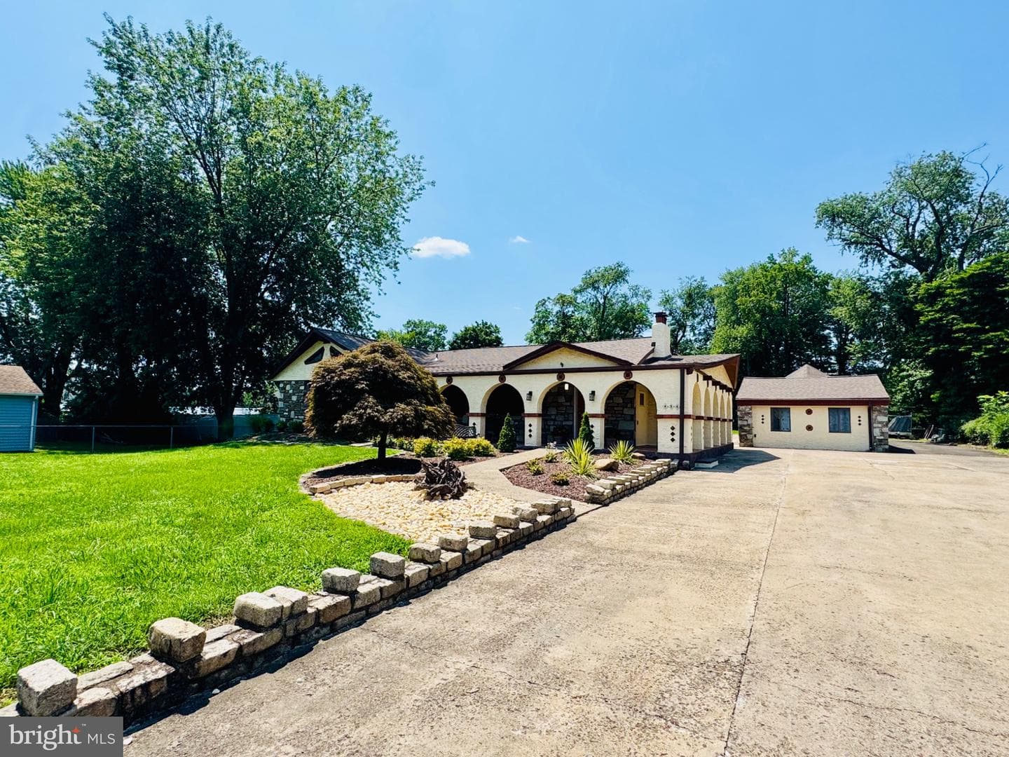 454 Dunksferry Road photo 12