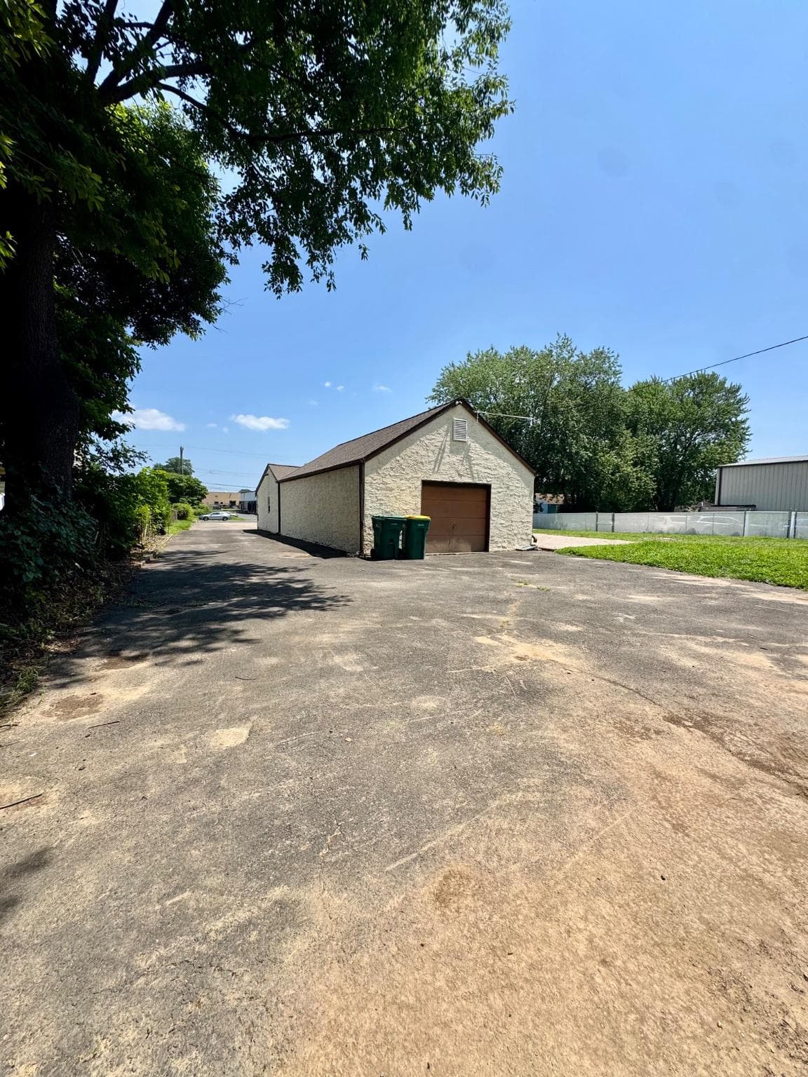 454 Dunksferry Road photo 19