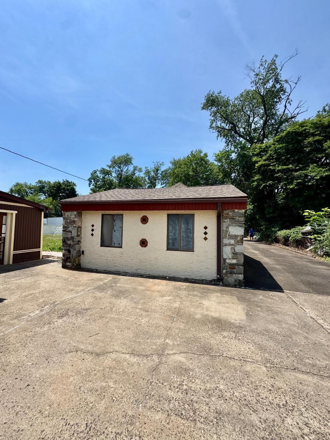 454 Dunksferry Road photo 33