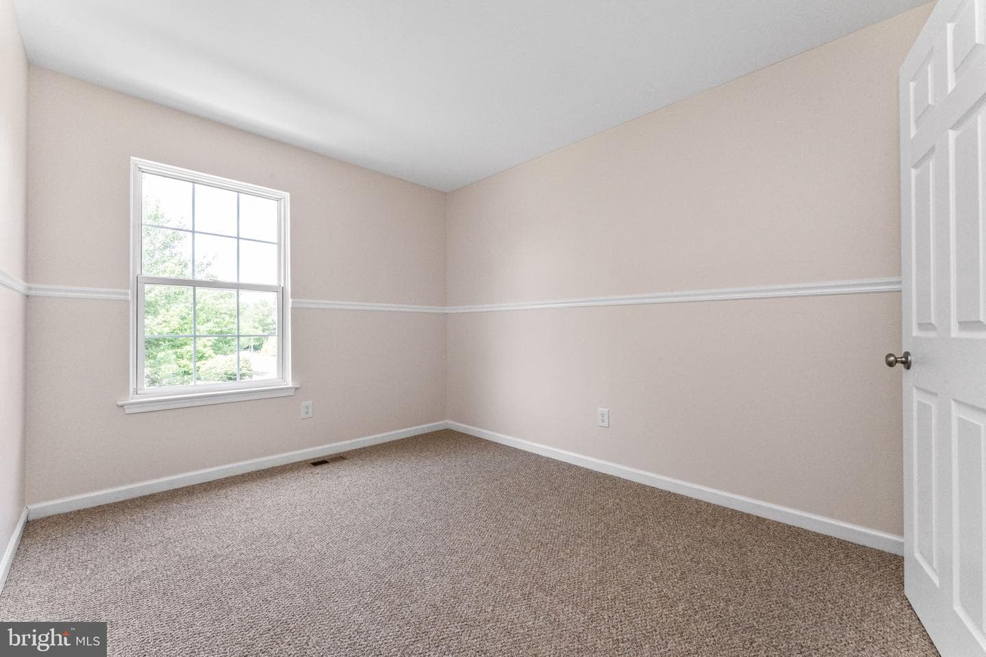 221 Pennwood Drive photo 14