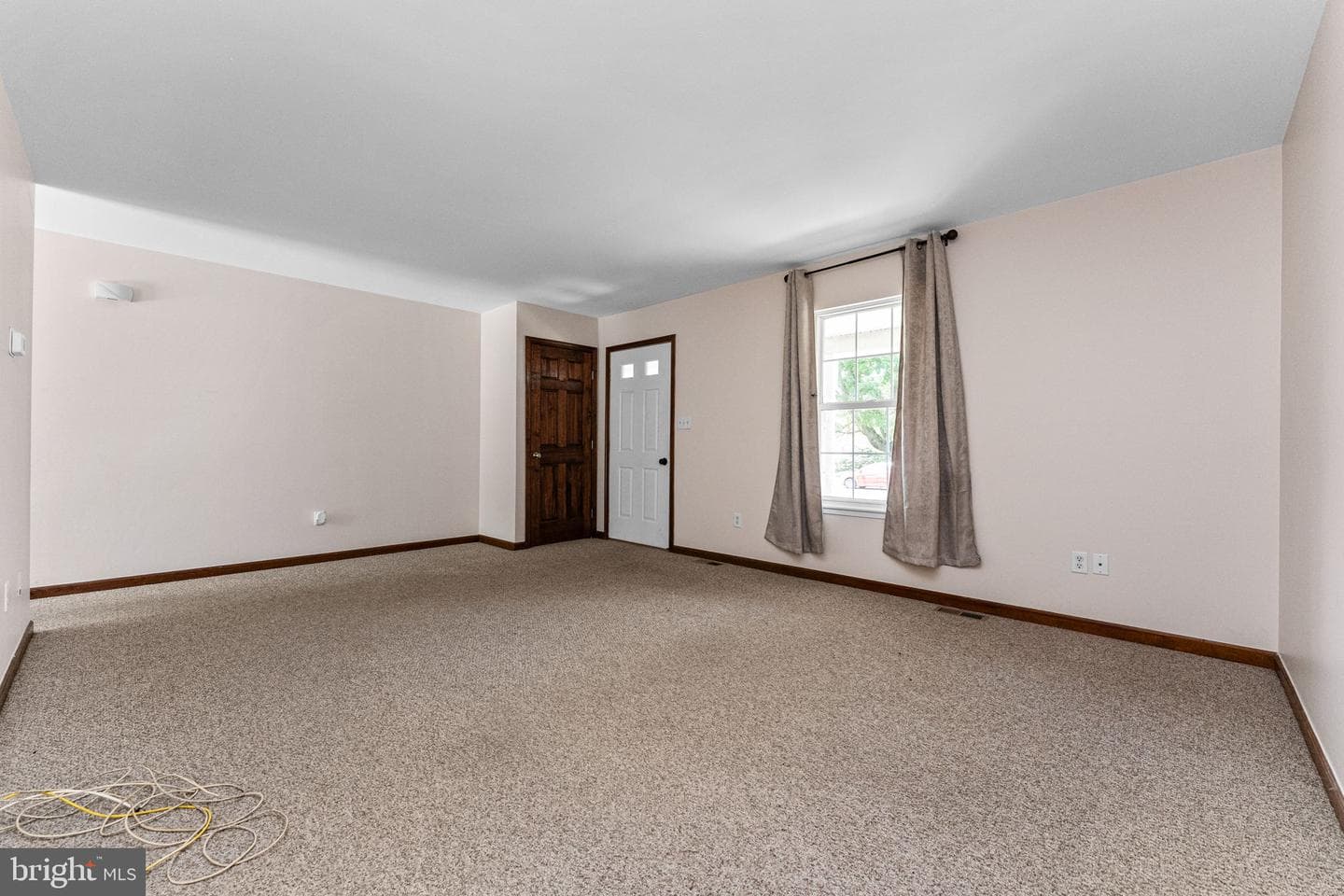 221 Pennwood Drive photo 4