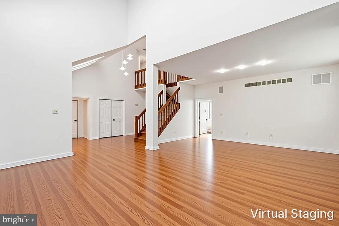 1 Turnberry Way photo 11