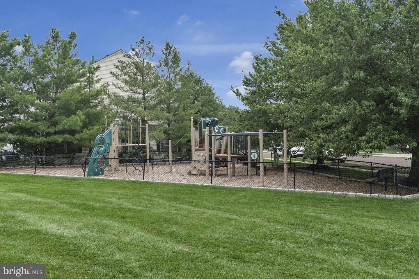 2506 Peachtree Drive photo 41