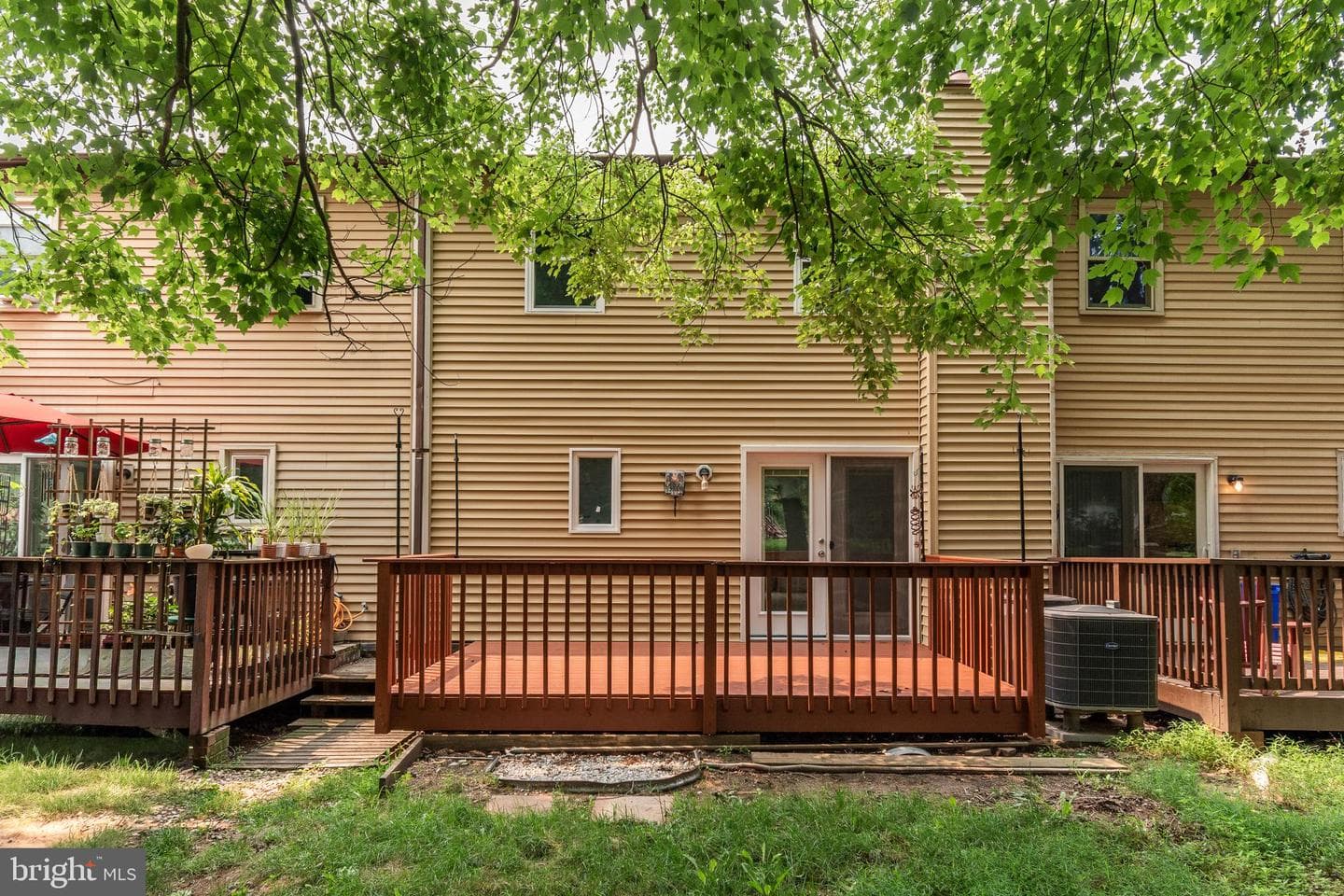 106 Providence Avenue photo 41